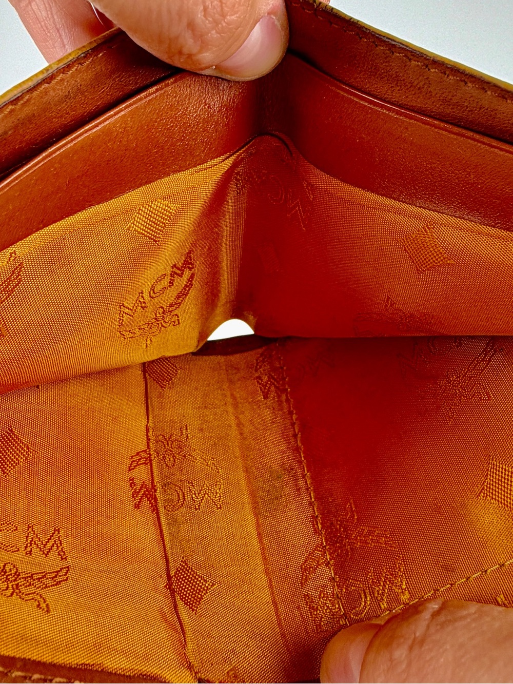 MCM Visetos Cognac Bifold Wallet | Men’s Leather Wallet | Vintage - Picture 9 of 13